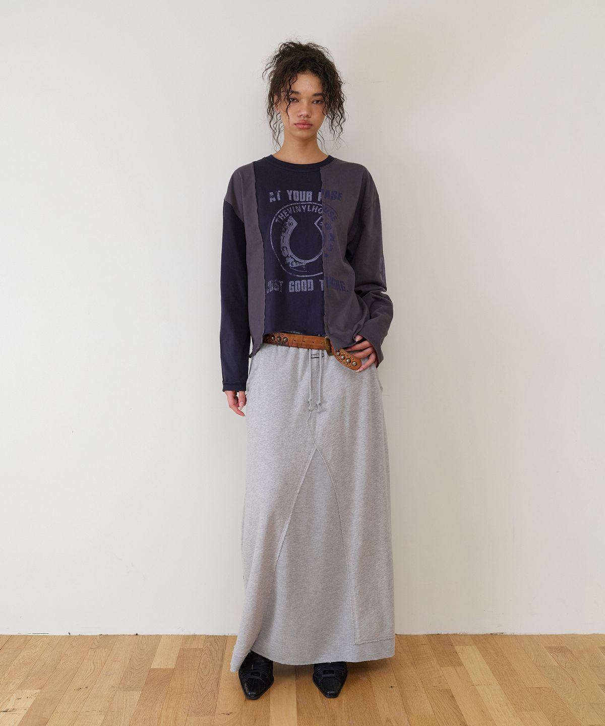 더바이닐하우스(THEVINYLHOUSE) MULTI LAYER SWEATSKIRT(W) GREY