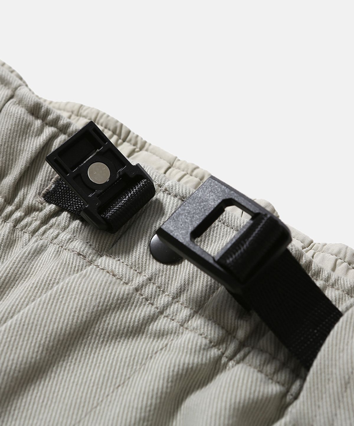 모이프(MOIF) [AW26] COMFY OFFICER CHINO PANTS / OAT MILK