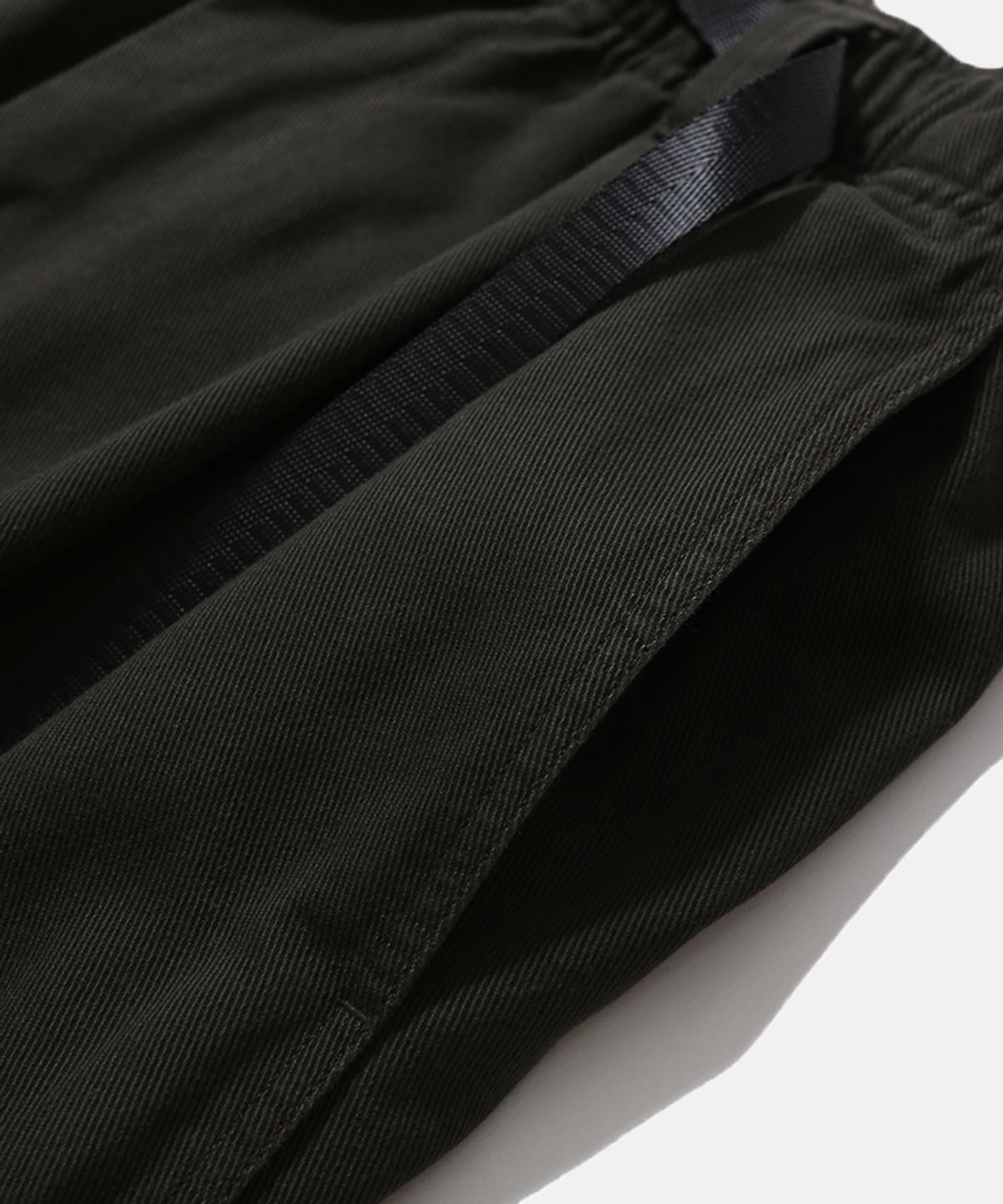 모이프(MOIF) [AW26] COMFY OFFICER CHINO PANTS / FOREST NIGHT