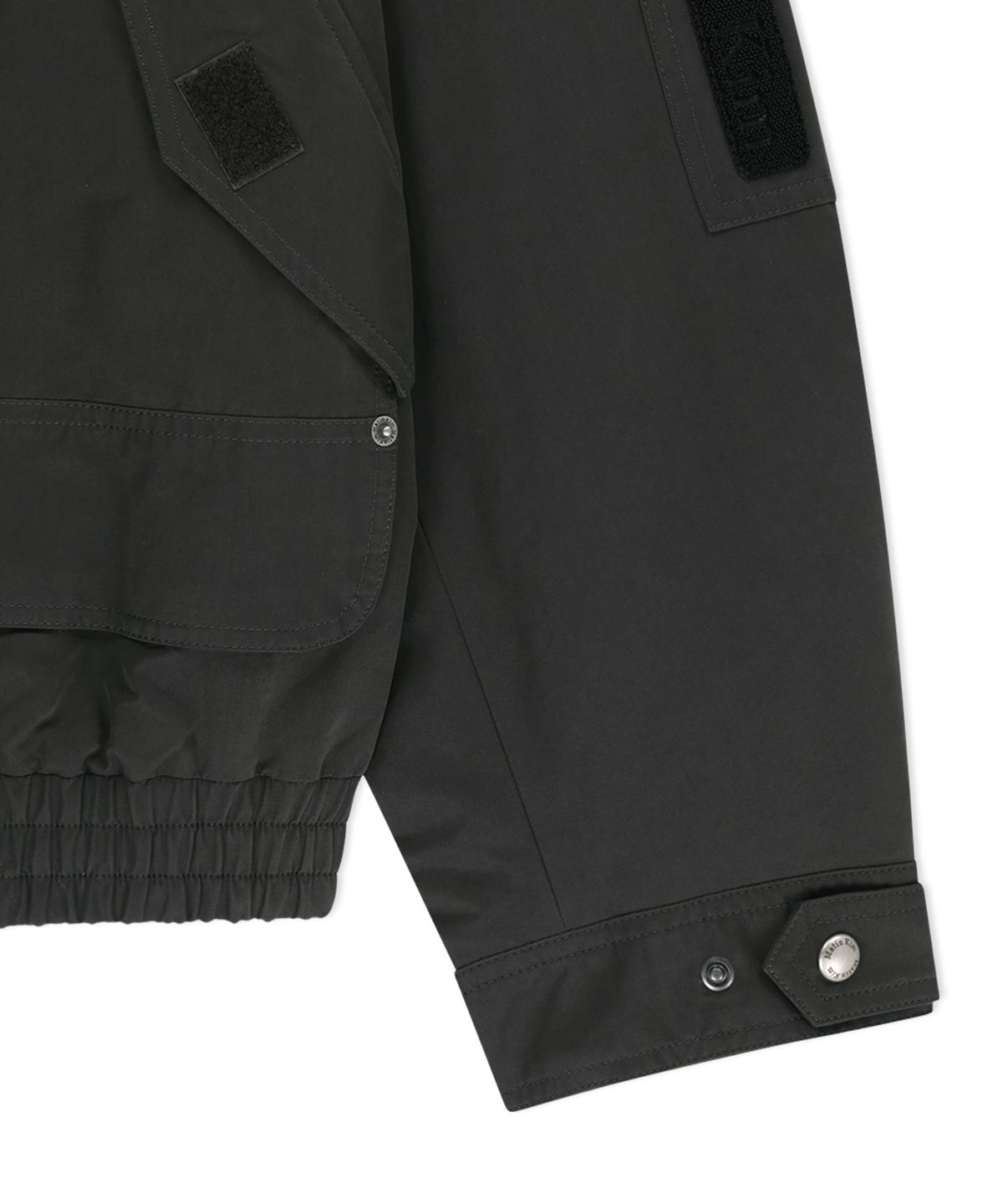 마뗑킴(MATIN KIM) BUCKLE HIGH NECK UTILITY JUMPER IN CHARCOAL