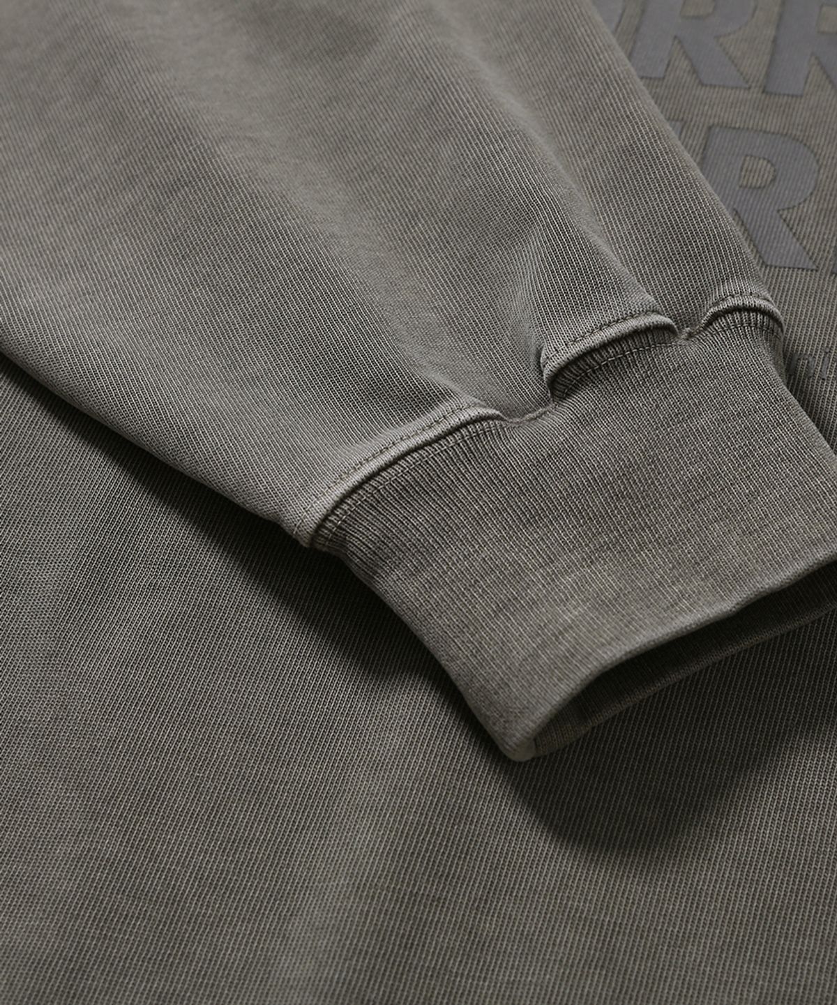 모이프(MOIF) [AW26] GARMENT DYED L/S TEE / DYED TAUPE
