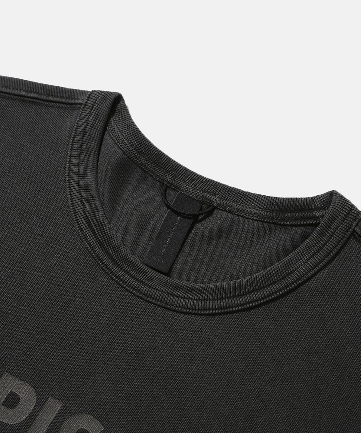 모이프(MOIF) [AW26] GARMENT DYED L/S TEE / DYED CHARCOAL
