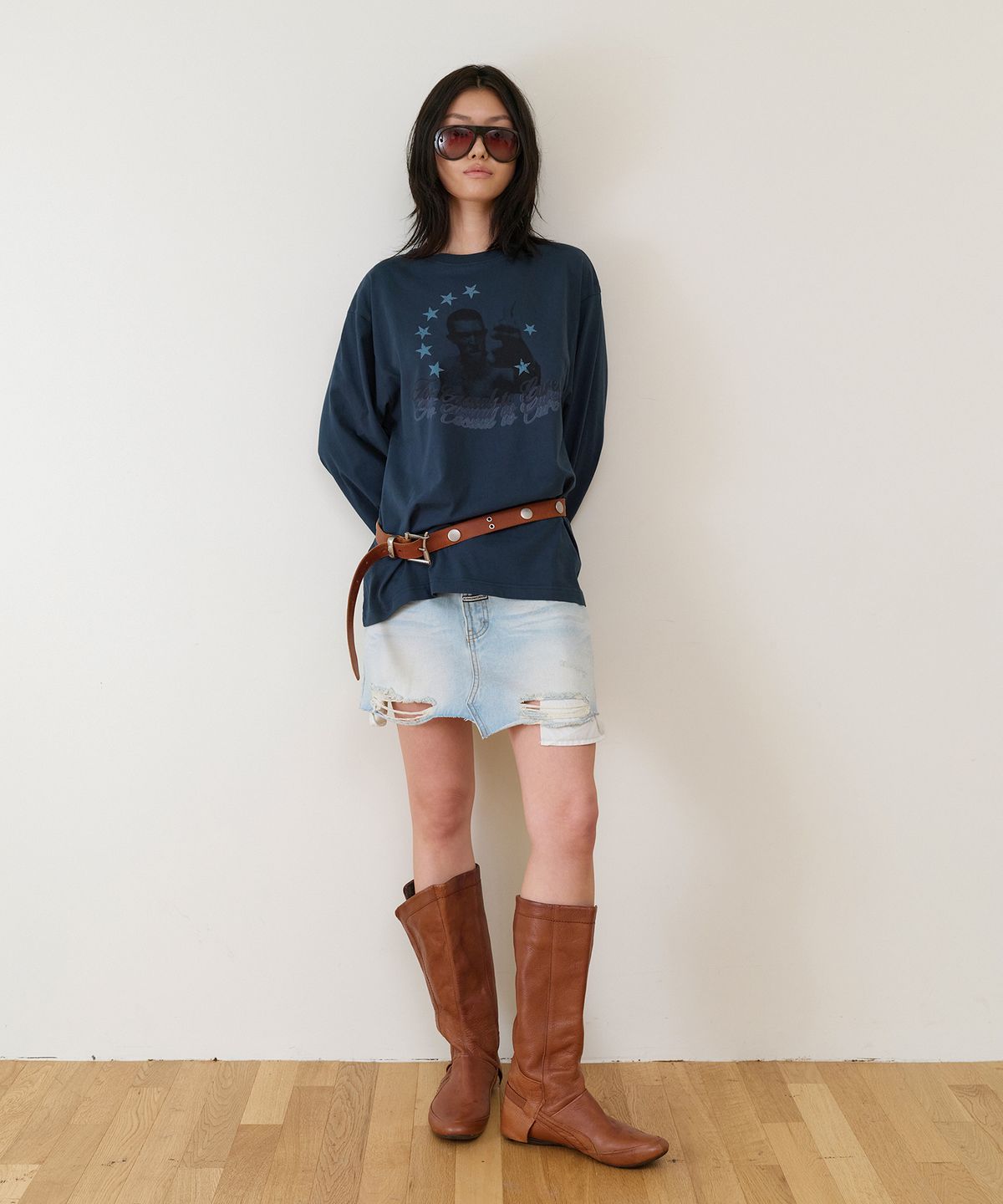 더바이닐하우스(THEVINYLHOUSE) UNBALANCE MICRO DENIM SKIRT (W) LIGHT BLUE