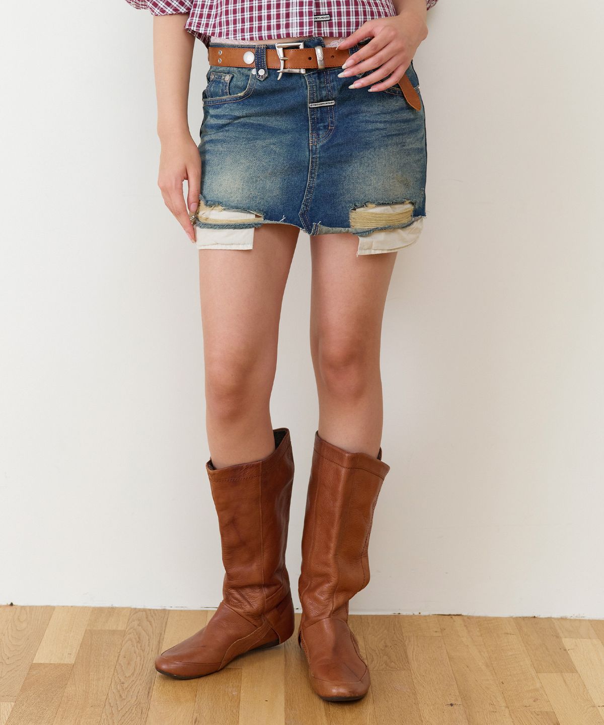 더바이닐하우스(THEVINYLHOUSE) UNBALANCE MICRO DENIM SKIRT (W) BLUE