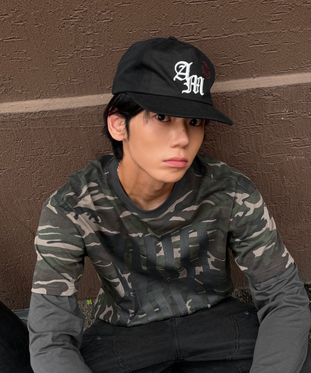 아모우(AMOU) CHILL layered T-shirt GREEN