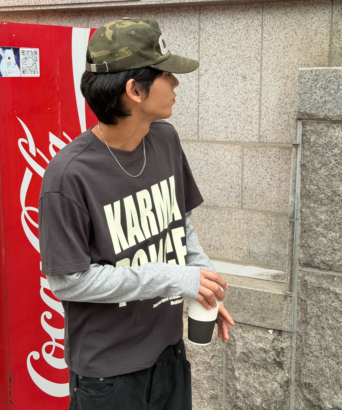아모우(AMOU) KARMA POLICE layered T-shirt CHACOAL