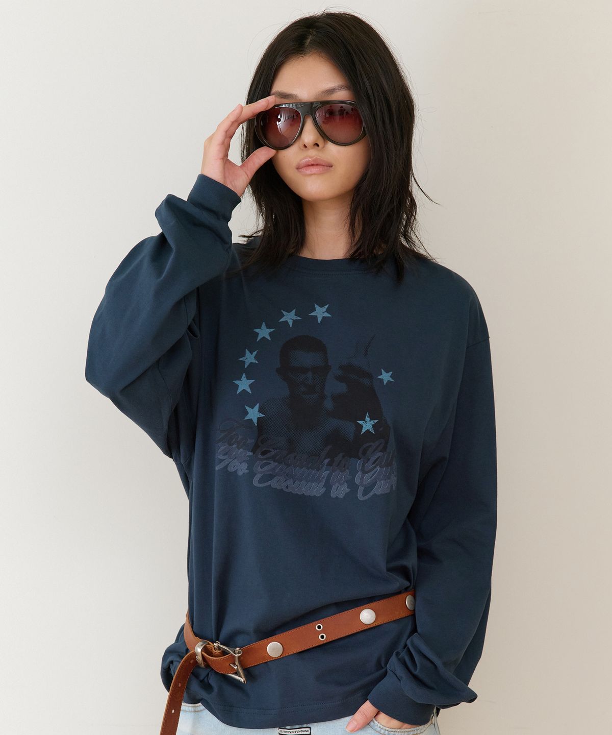 더바이닐하우스(THEVINYLHOUSE) TOO CASUAL LS TEE DEEP GREEN