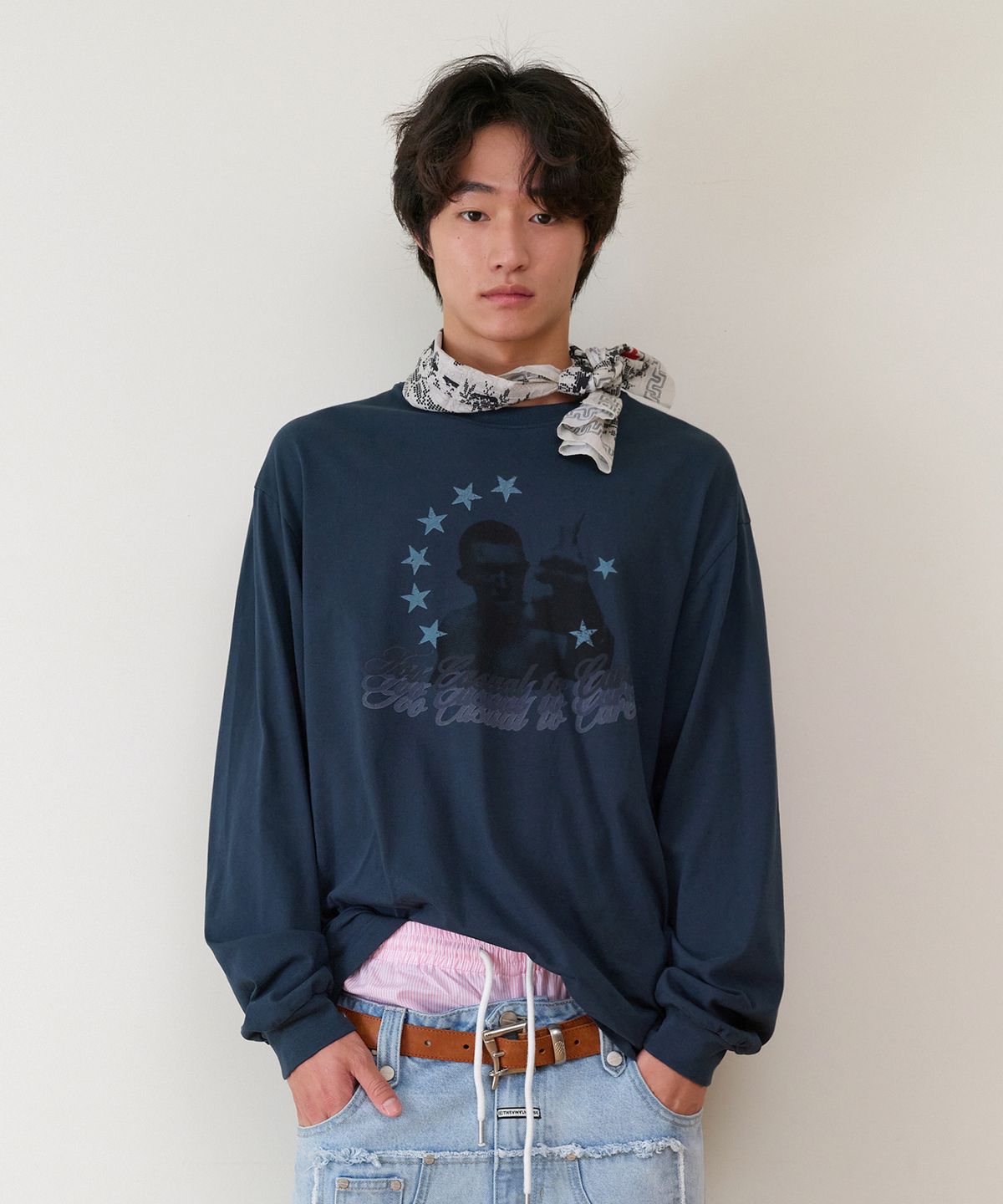 더바이닐하우스(THEVINYLHOUSE) TOO CASUAL LS TEE DEEP GREEN