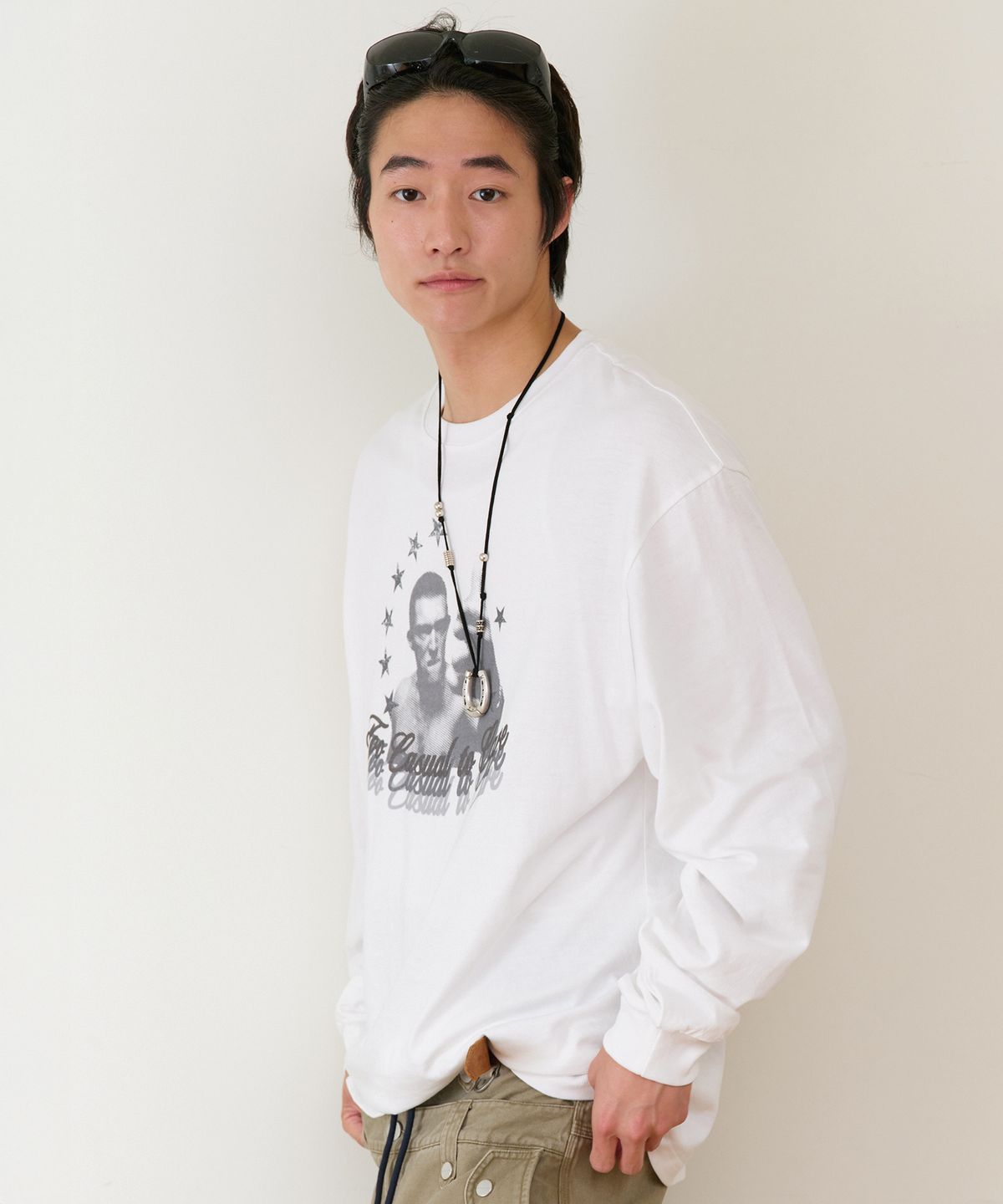 더바이닐하우스(THEVINYLHOUSE) TOO CASUAL LS TEE WHITE