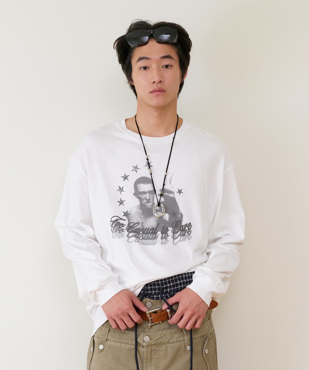 더바이닐하우스(THEVINYLHOUSE) TOO CASUAL LS TEE WHITE