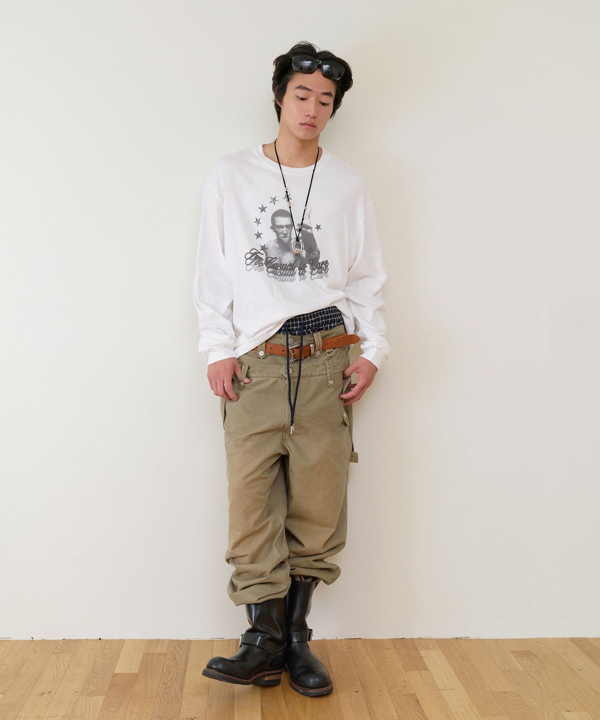 더바이닐하우스(THEVINYLHOUSE) TOO CASUAL LS TEE WHITE