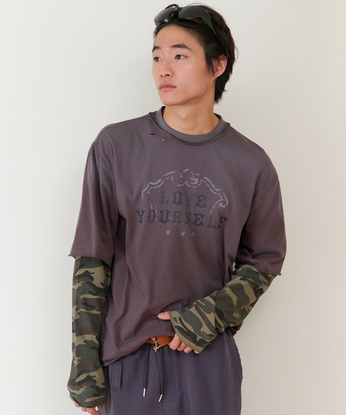 더바이닐하우스(THEVINYLHOUSE) YOURSELF LAYERED LS TEE CHARCOAL