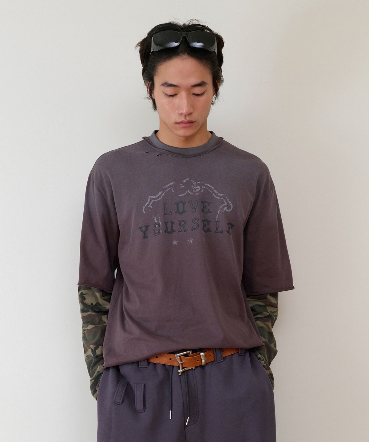 더바이닐하우스(THEVINYLHOUSE) YOURSELF LAYERED LS TEE CHARCOAL