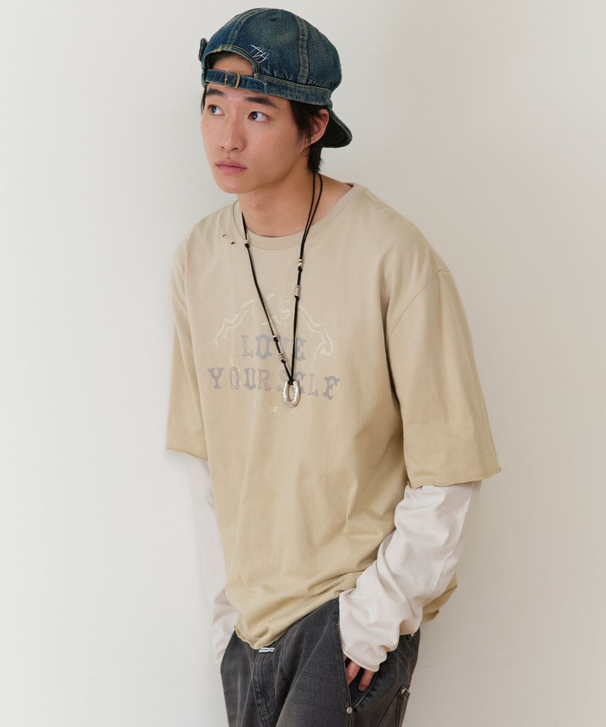 더바이닐하우스(THEVINYLHOUSE) YOURSELF LAYERED LS TEE SAND