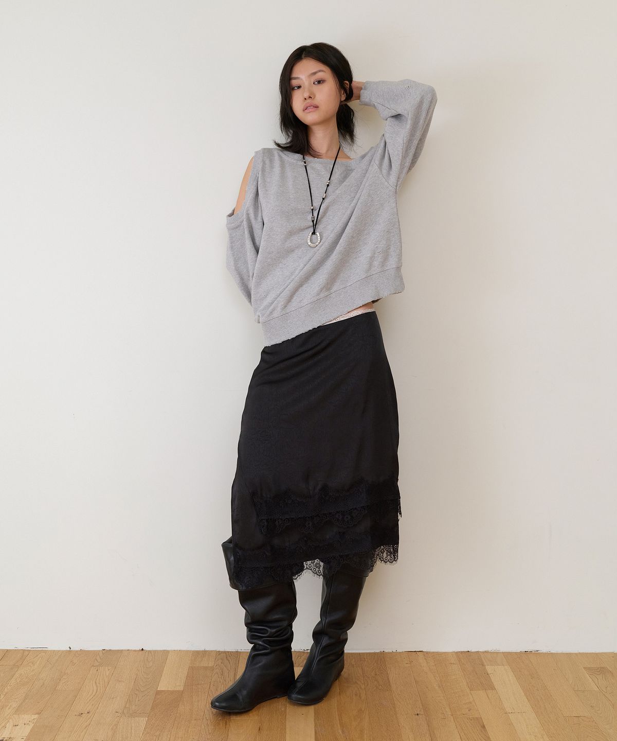 더바이닐하우스(THEVINYLHOUSE) OPEN SHOULDER SWEATSHIRTS(W) GREY