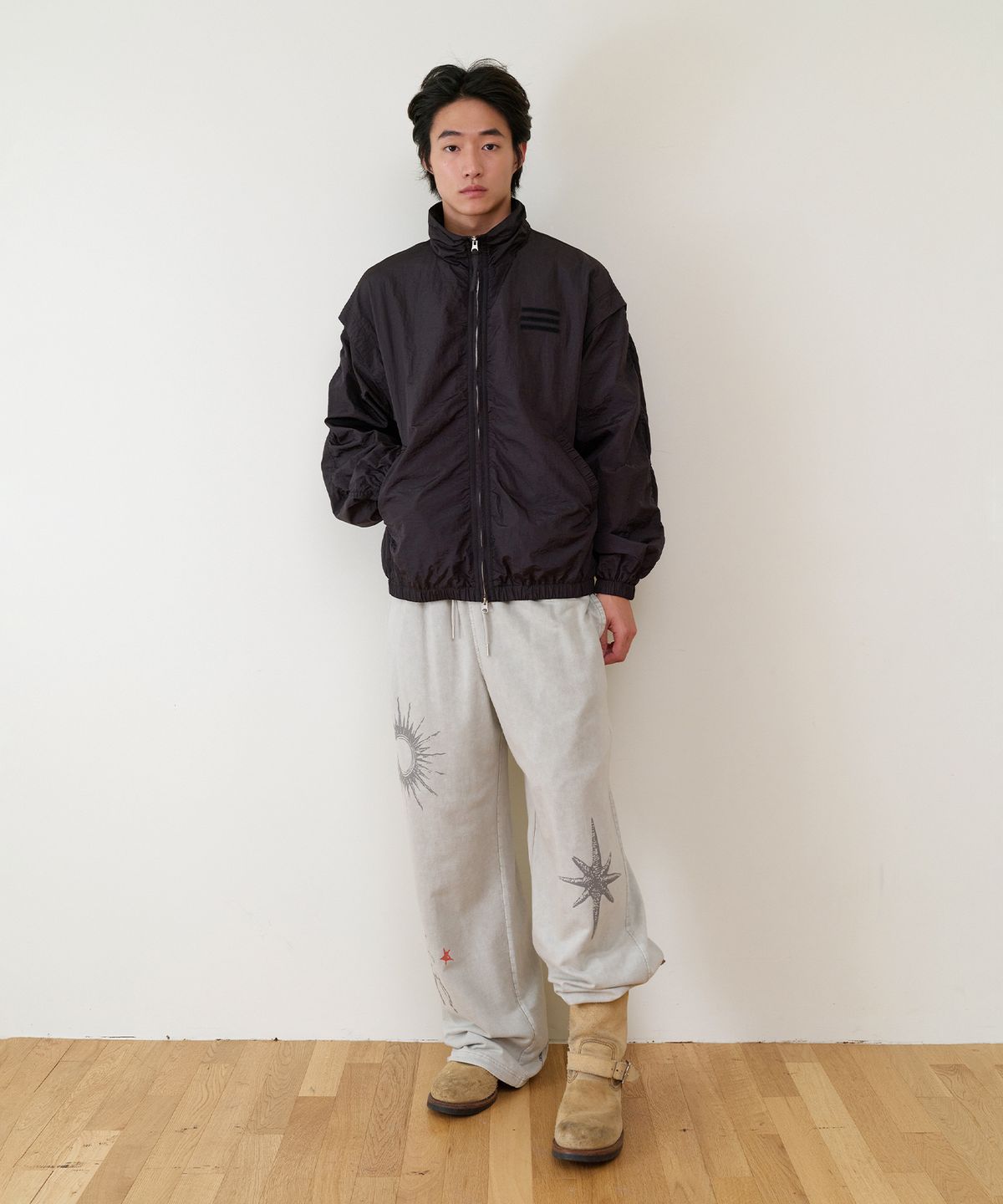 더바이닐하우스(THEVINYLHOUSE) RODEO WASHED SWEAT PANTS BEIGE