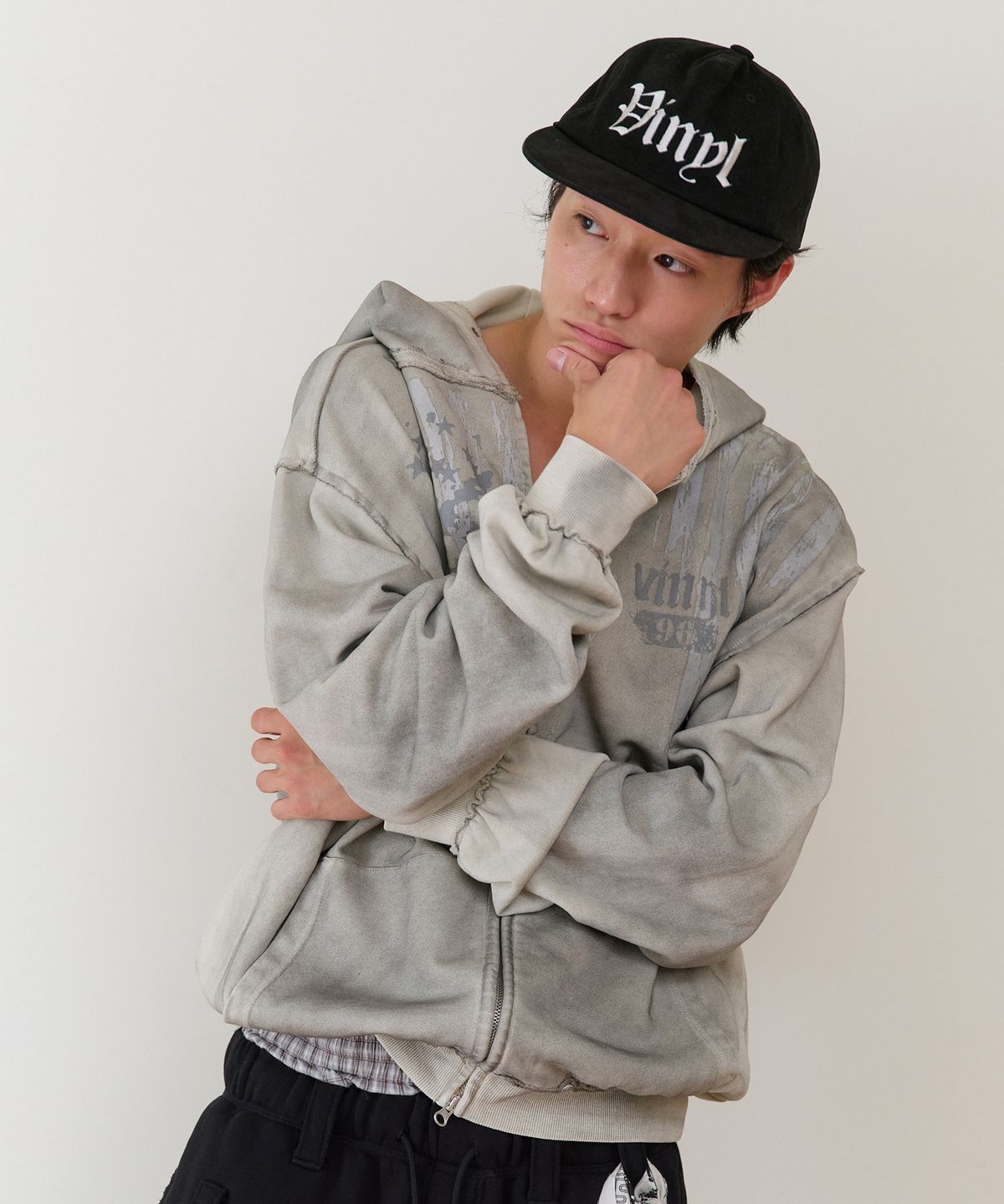 더바이닐하우스(THEVINYLHOUSE) AMERICA HOODIE ZIP-UP BEIGE