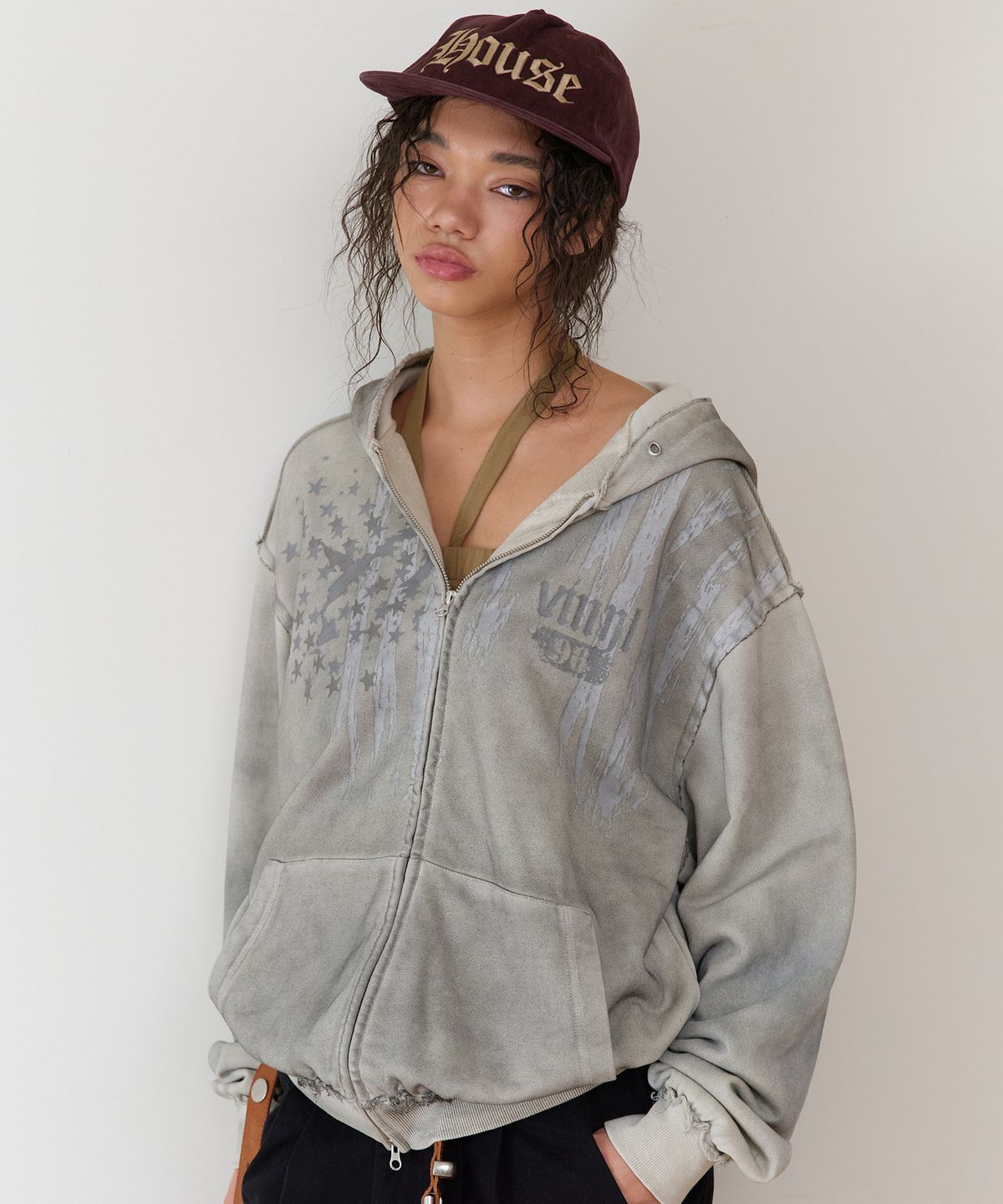 더바이닐하우스(THEVINYLHOUSE) AMERICA HOODIE ZIP-UP BEIGE