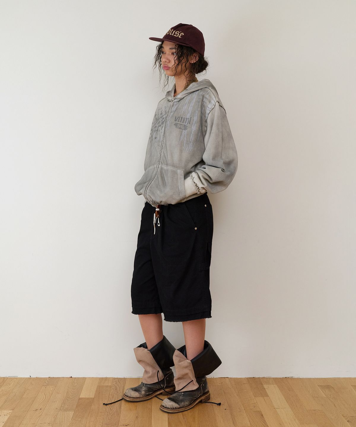 더바이닐하우스(THEVINYLHOUSE) AMERICA HOODIE ZIP-UP BEIGE