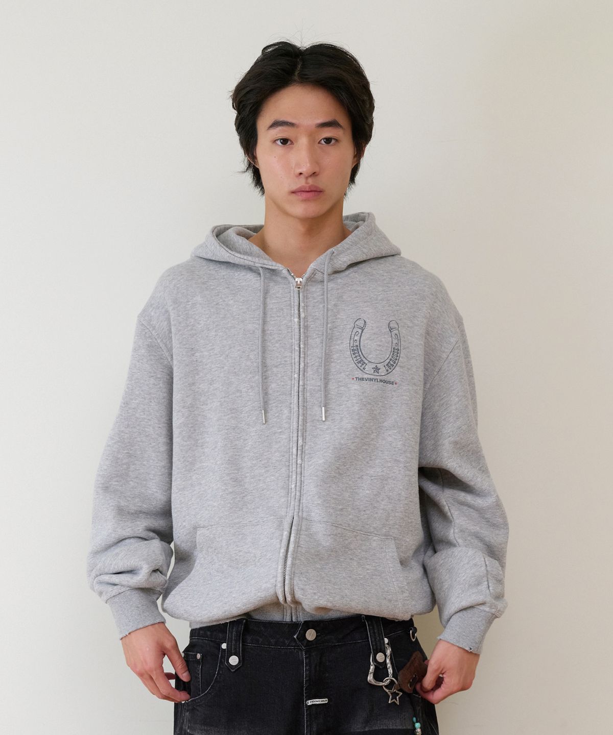 더바이닐하우스(THEVINYLHOUSE) LUCKY HOUSE HOODIE ZIP-UP GREY