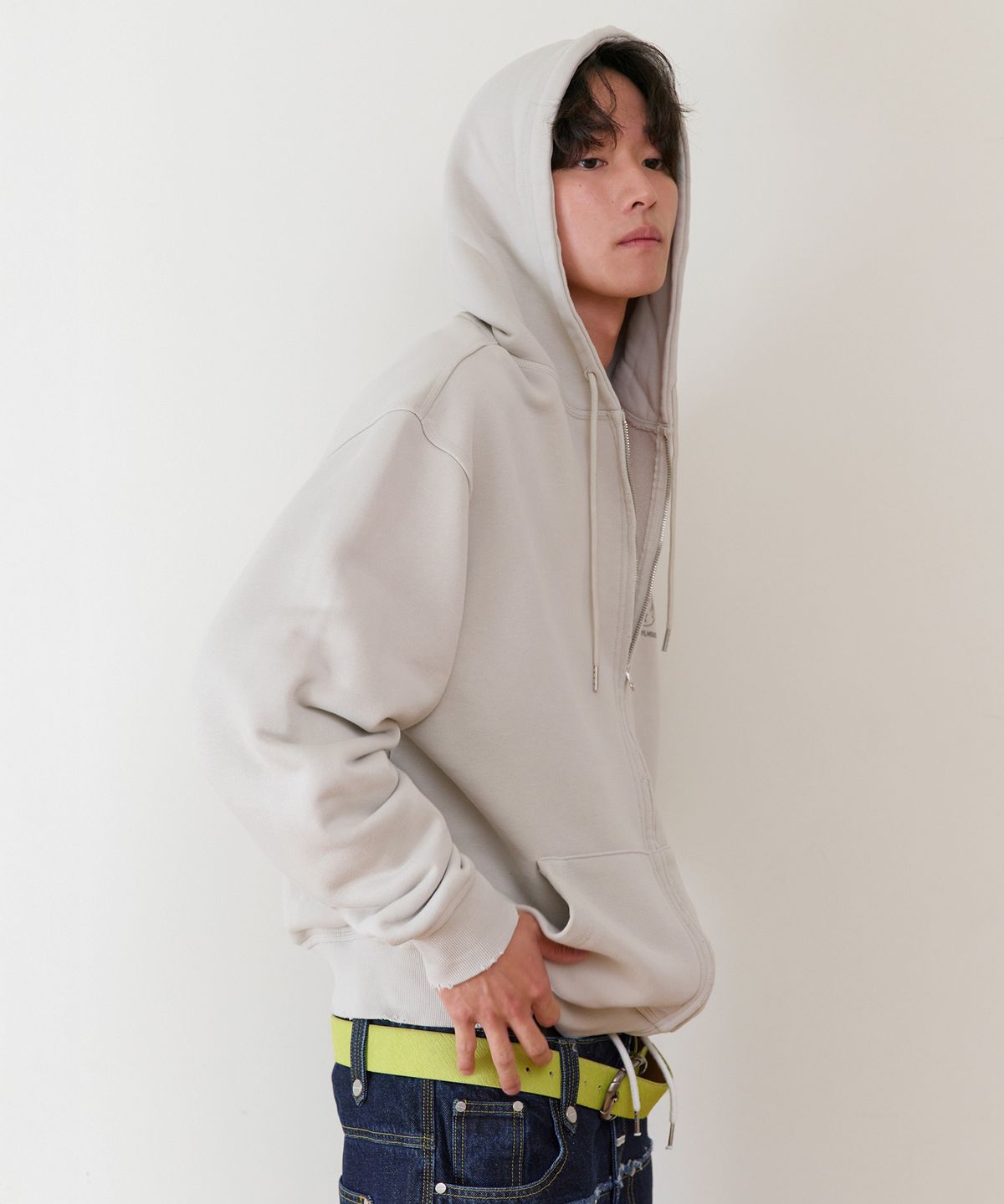 더바이닐하우스(THEVINYLHOUSE) LUCKY HOUSE HOODIE ZIP-UP BEIGE