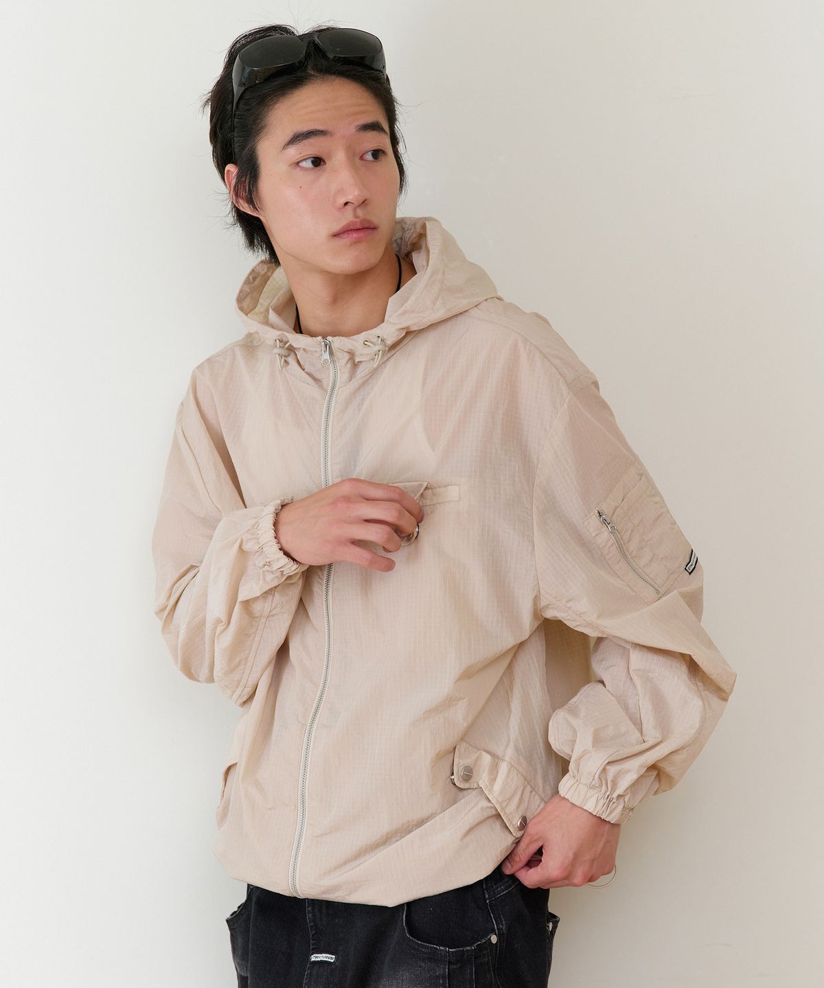 더바이닐하우스(THEVINYLHOUSE) RIBSTOP SHEER WINDBREAKER BEIGE