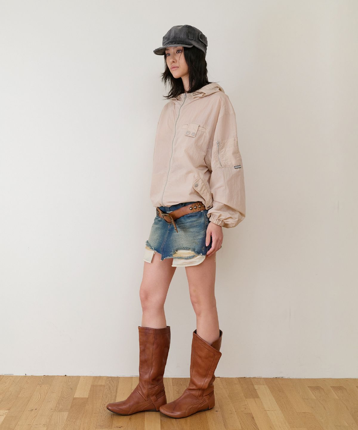 더바이닐하우스(THEVINYLHOUSE) RIBSTOP SHEER WINDBREAKER BEIGE