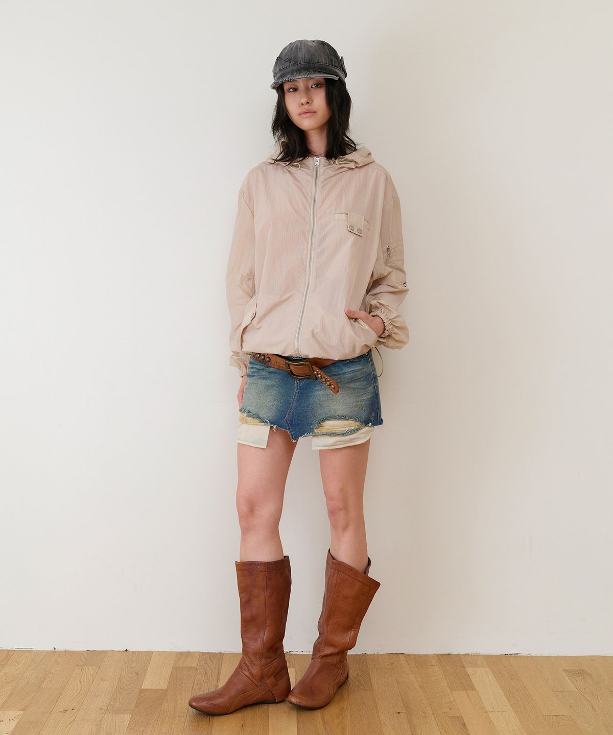 더바이닐하우스(THEVINYLHOUSE) RIBSTOP SHEER WINDBREAKER BEIGE