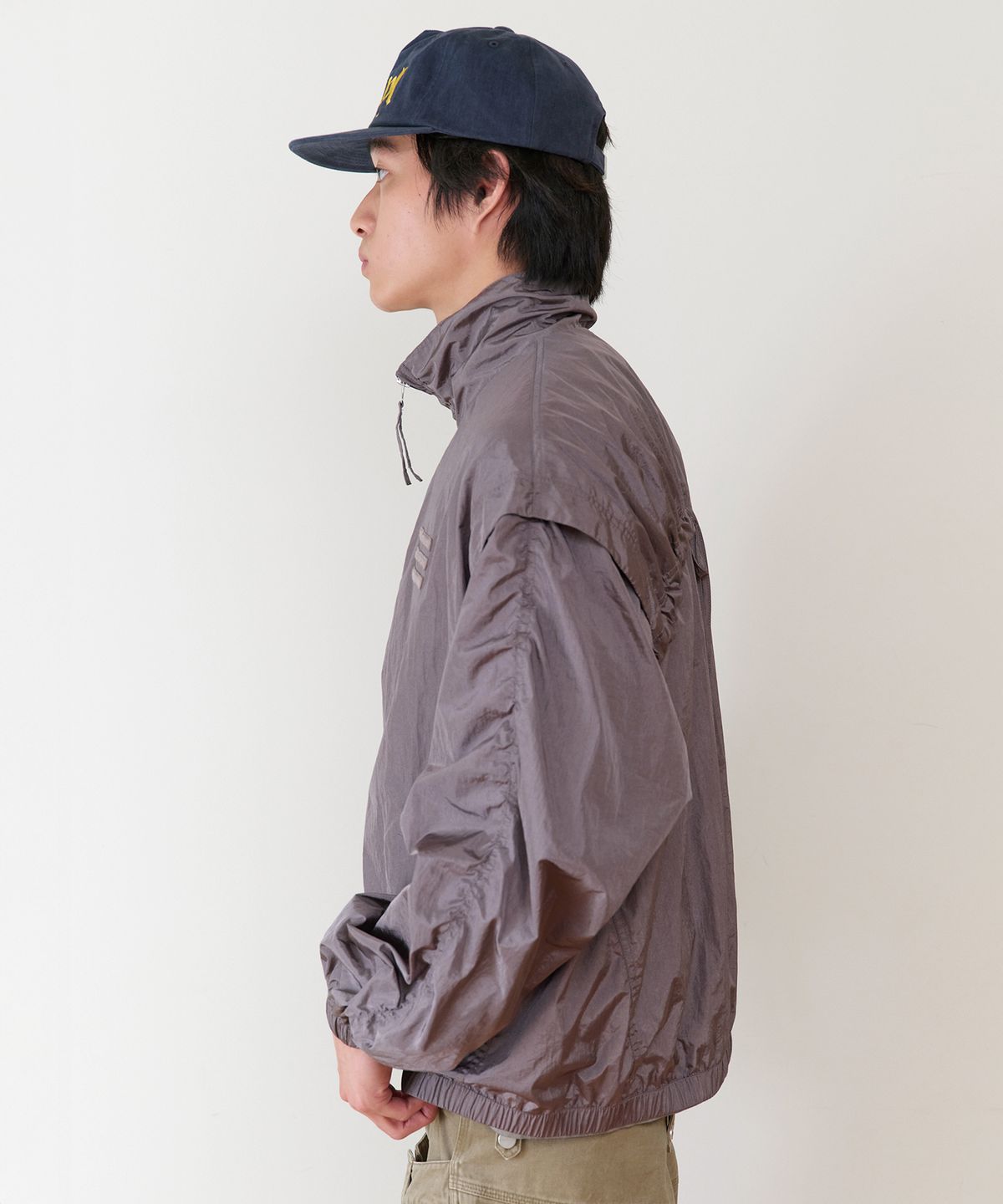 더바이닐하우스(THEVINYLHOUSE) SHIRRING OVER NYLON JACKET PURPLE