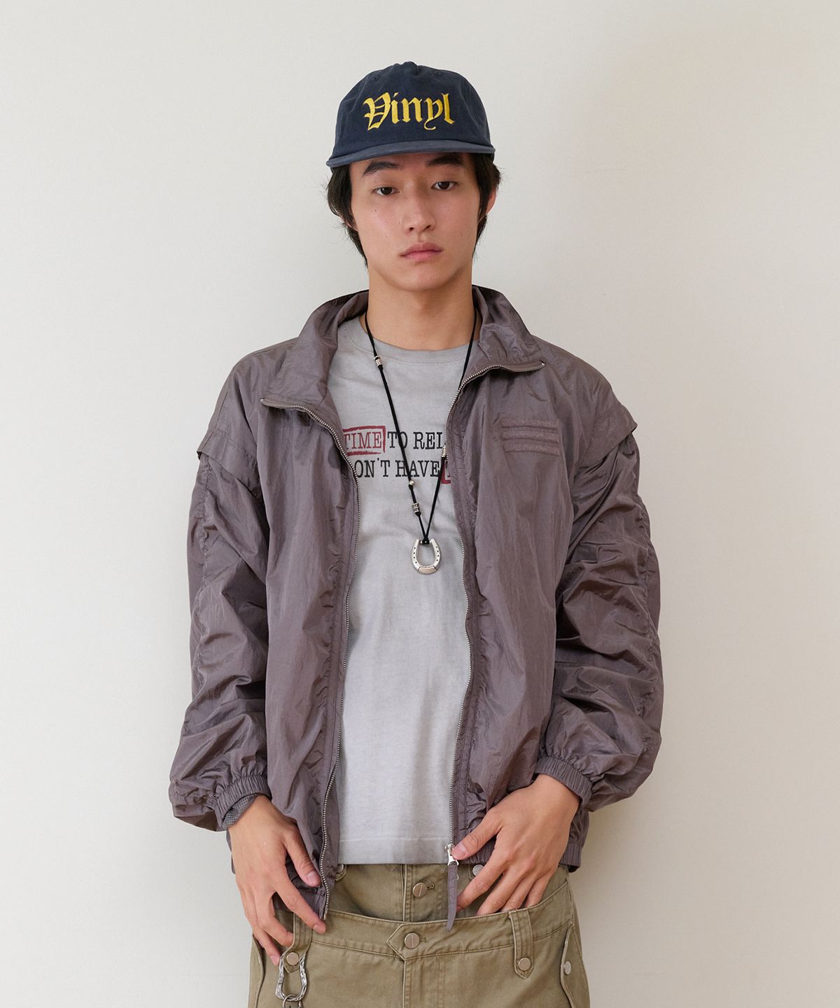 더바이닐하우스(THEVINYLHOUSE) SHIRRING OVER NYLON JACKET PURPLE