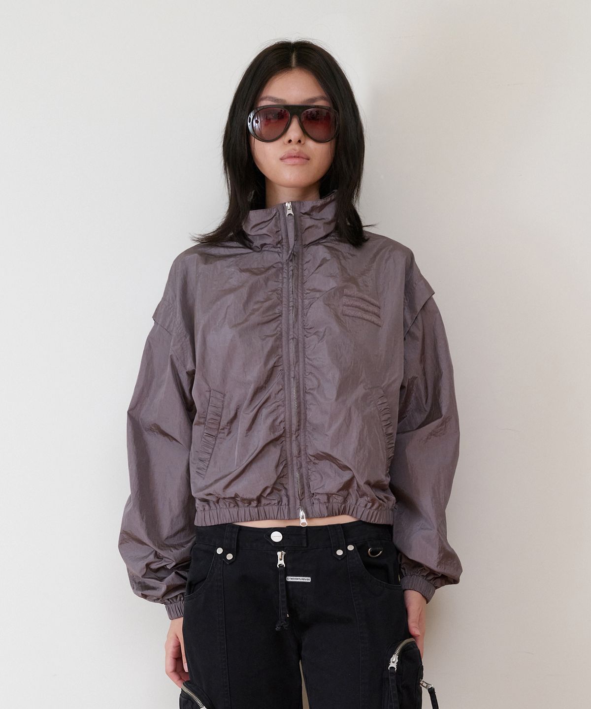 더바이닐하우스(THEVINYLHOUSE) SHIRRING OVER NYLON JACKET PURPLE