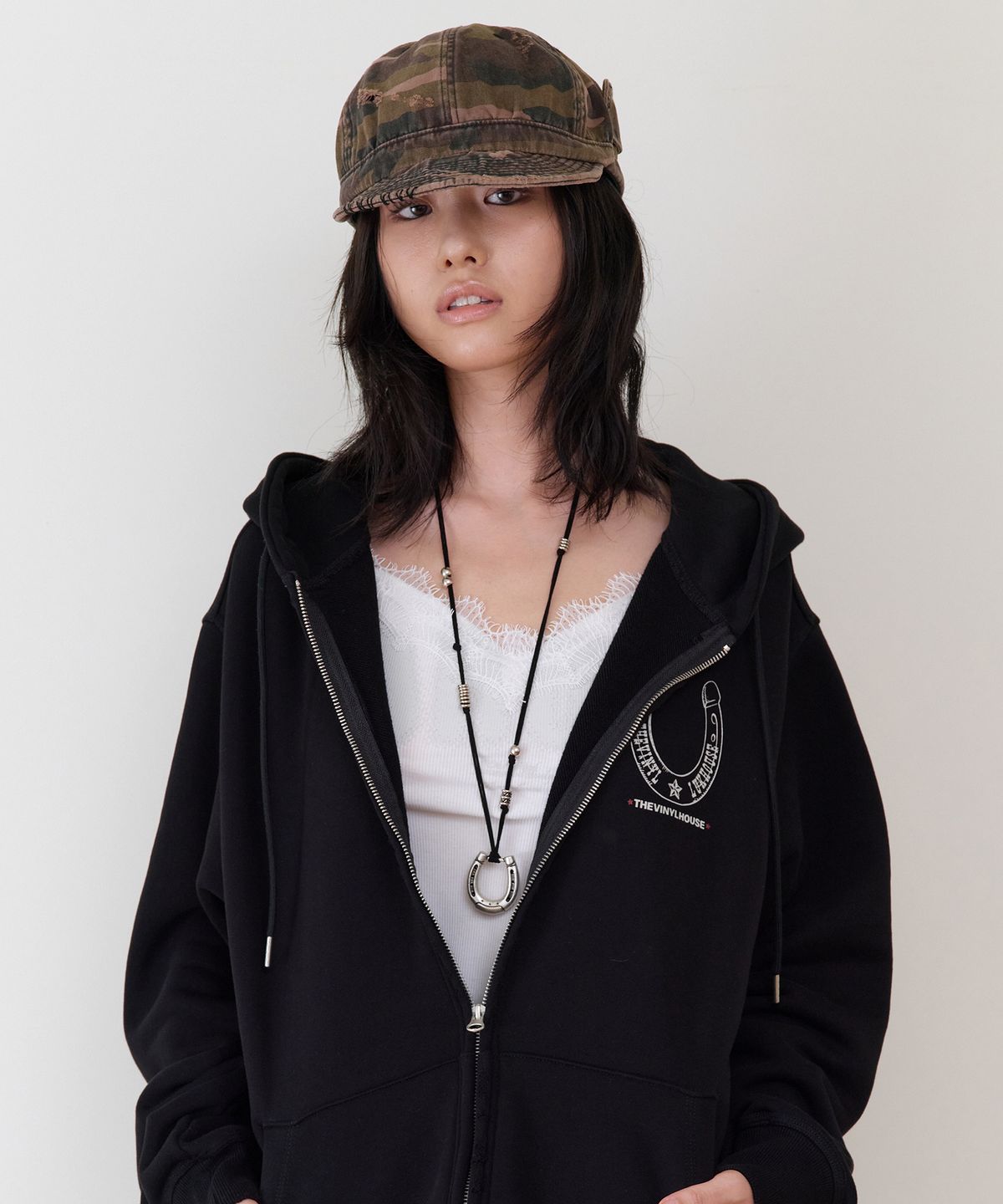 더바이닐하우스(THEVINYLHOUSE) LUCKY NECKLACE SILVER
