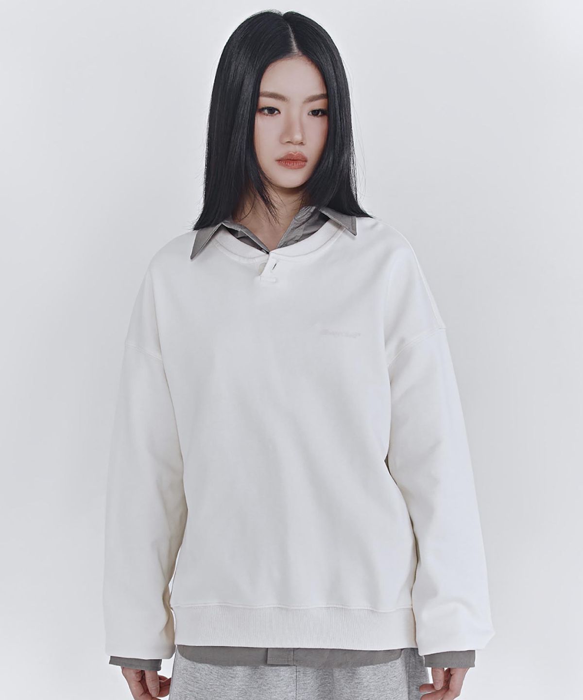 클래씨클럽(CLASSY CLUB) 콰이어트 스웨터