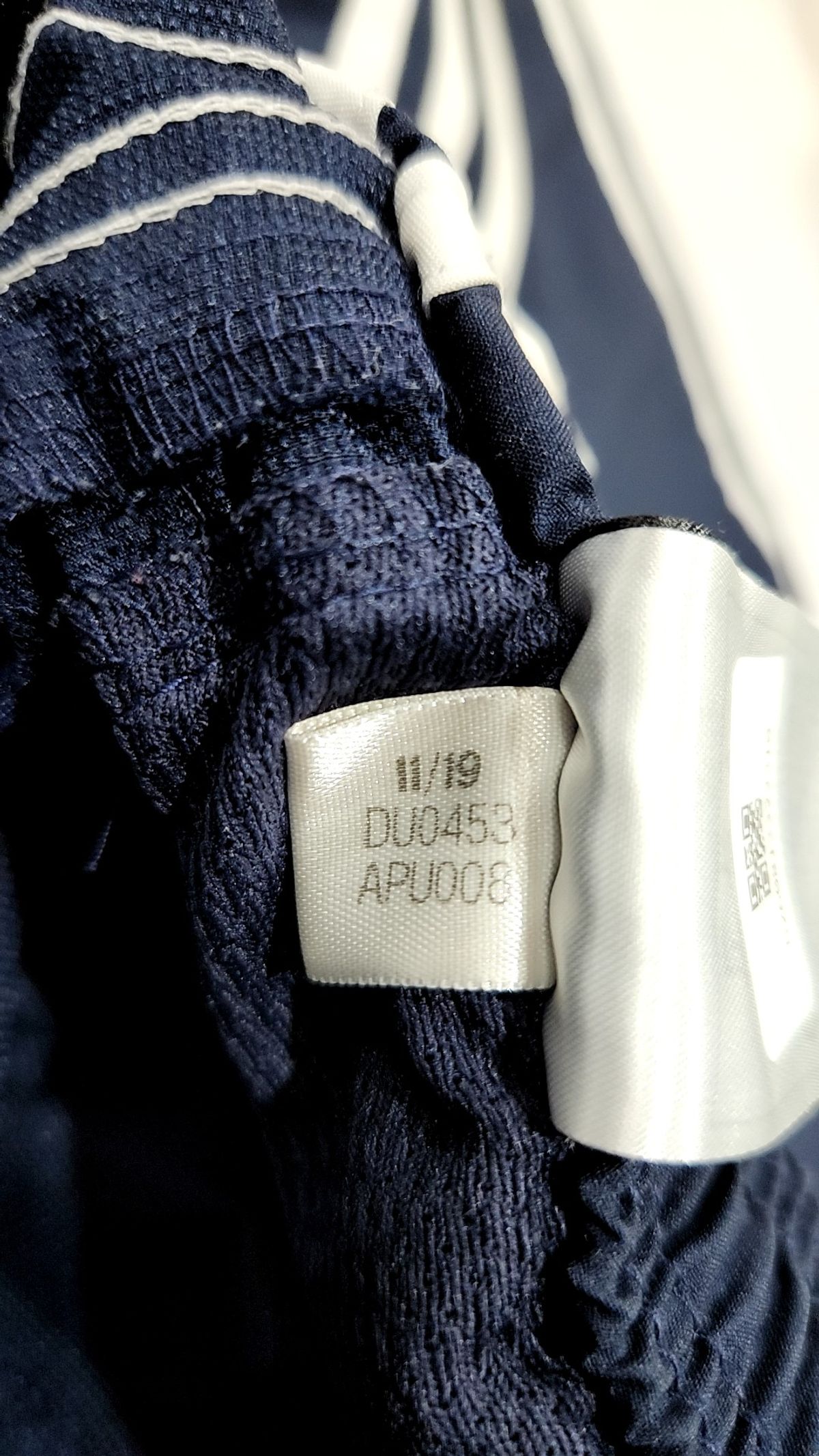 아디다스(ADIDAS) 에센셜 3S 윈드 팬츠 - 네이비:화이트 / DU0453 L