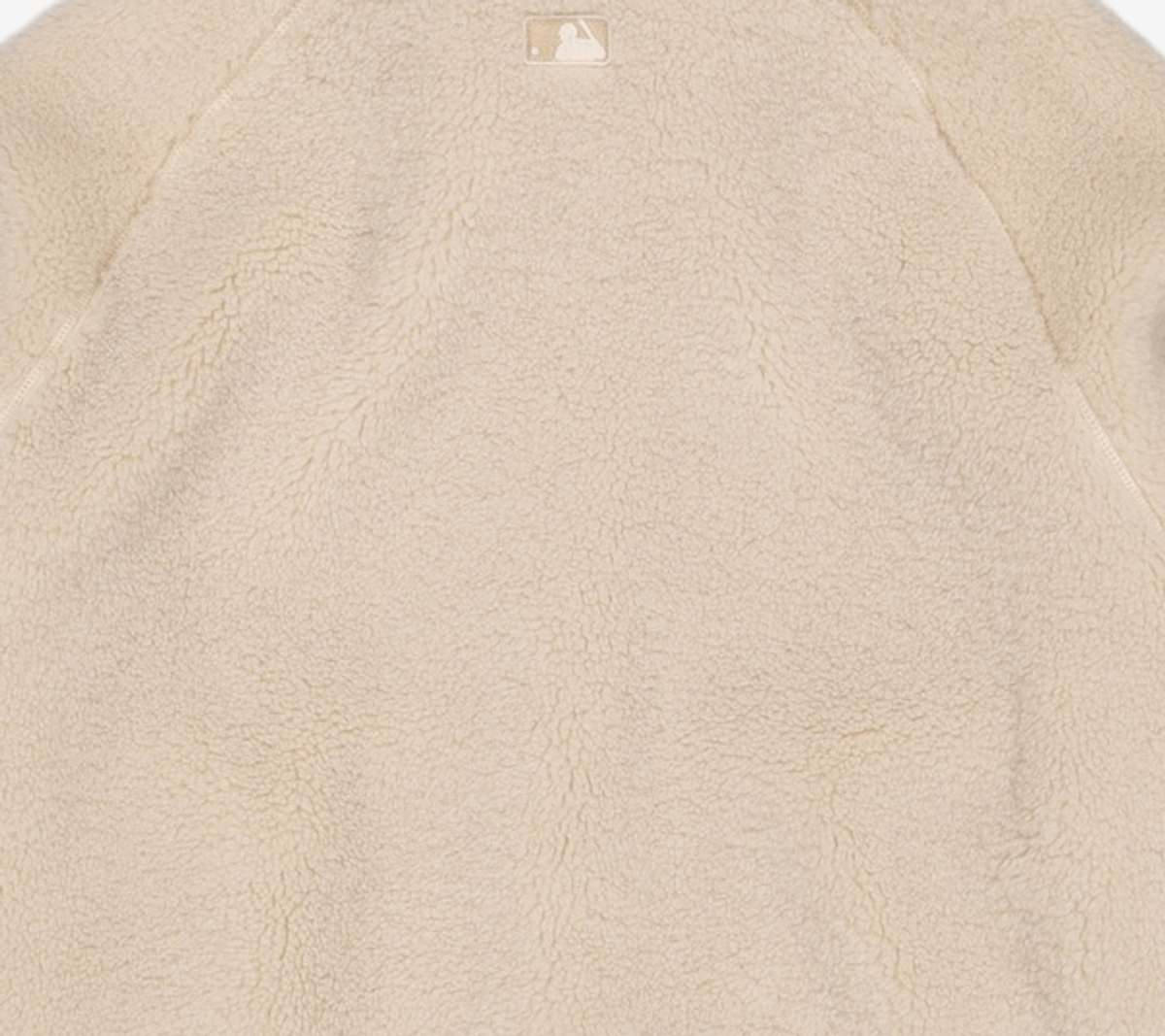 엠엘비(MLB) 베이직 미디움로고 메가오버핏 후리스 점퍼 B (L.Beige) M