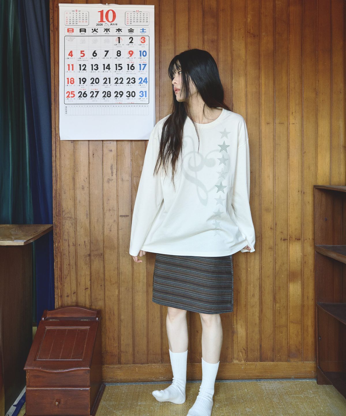 미헤브(MIHEV) 뮤직 노트 그래픽 오버핏 롱슬리브 크림