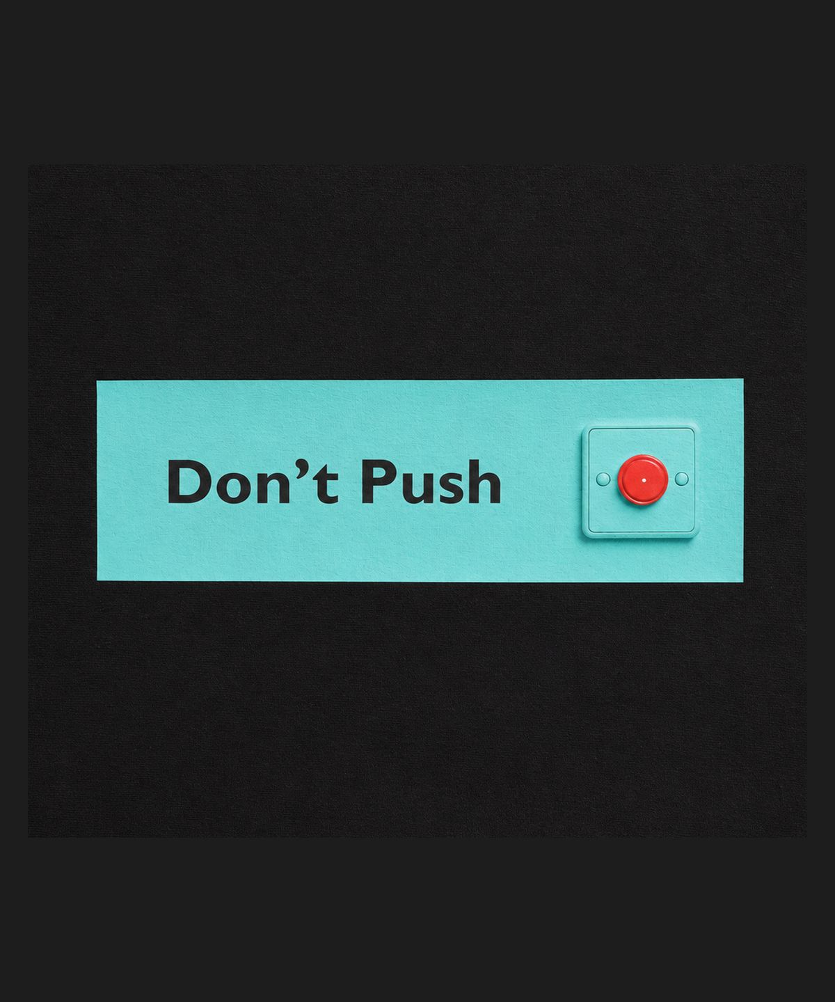 돈푸쉬(DONT PUSH) 터콰이즈 이머전시 박스 로고 프린트 반팔티