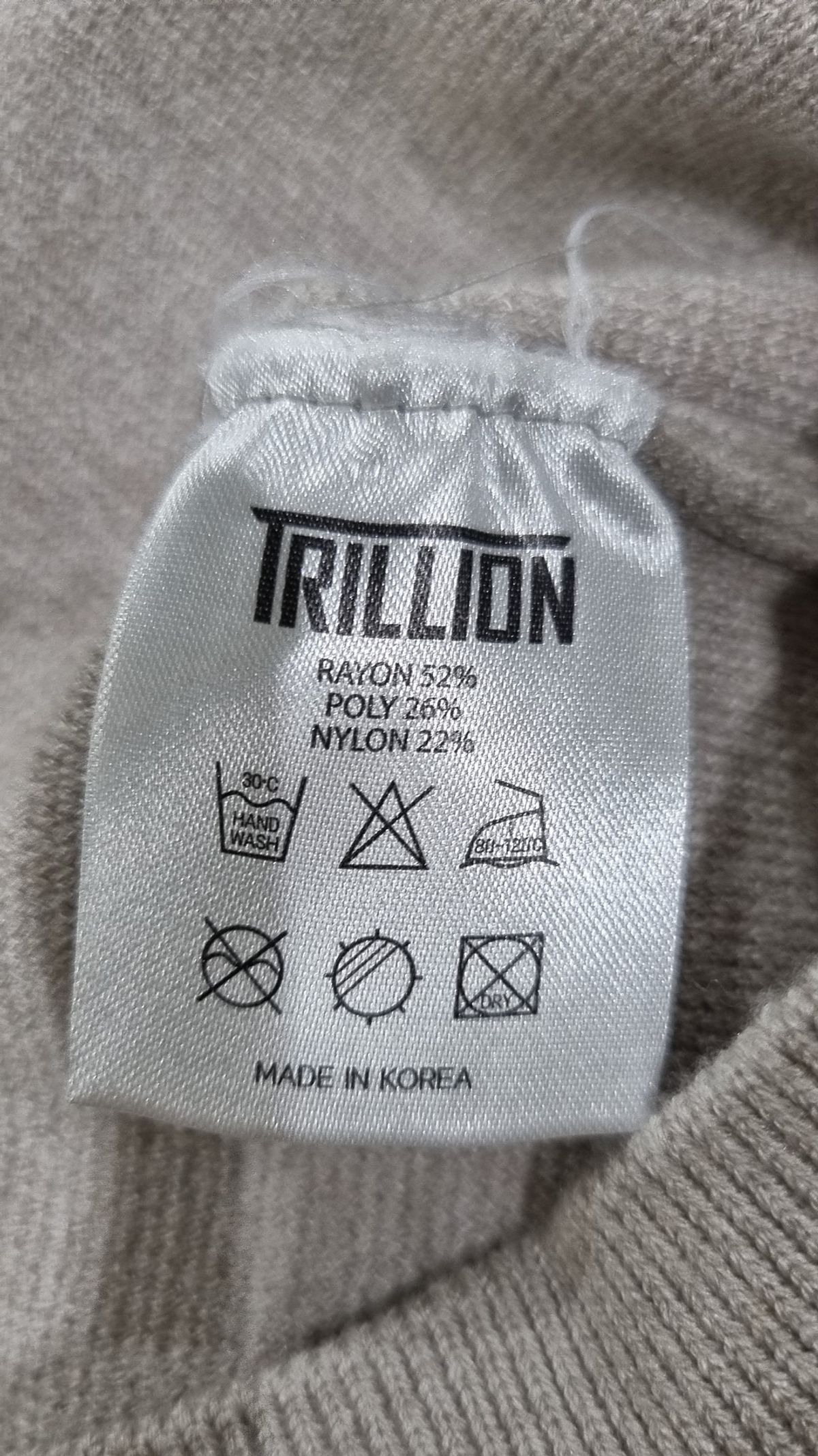 트릴리온(TRILLION) 니트/스웨터 M