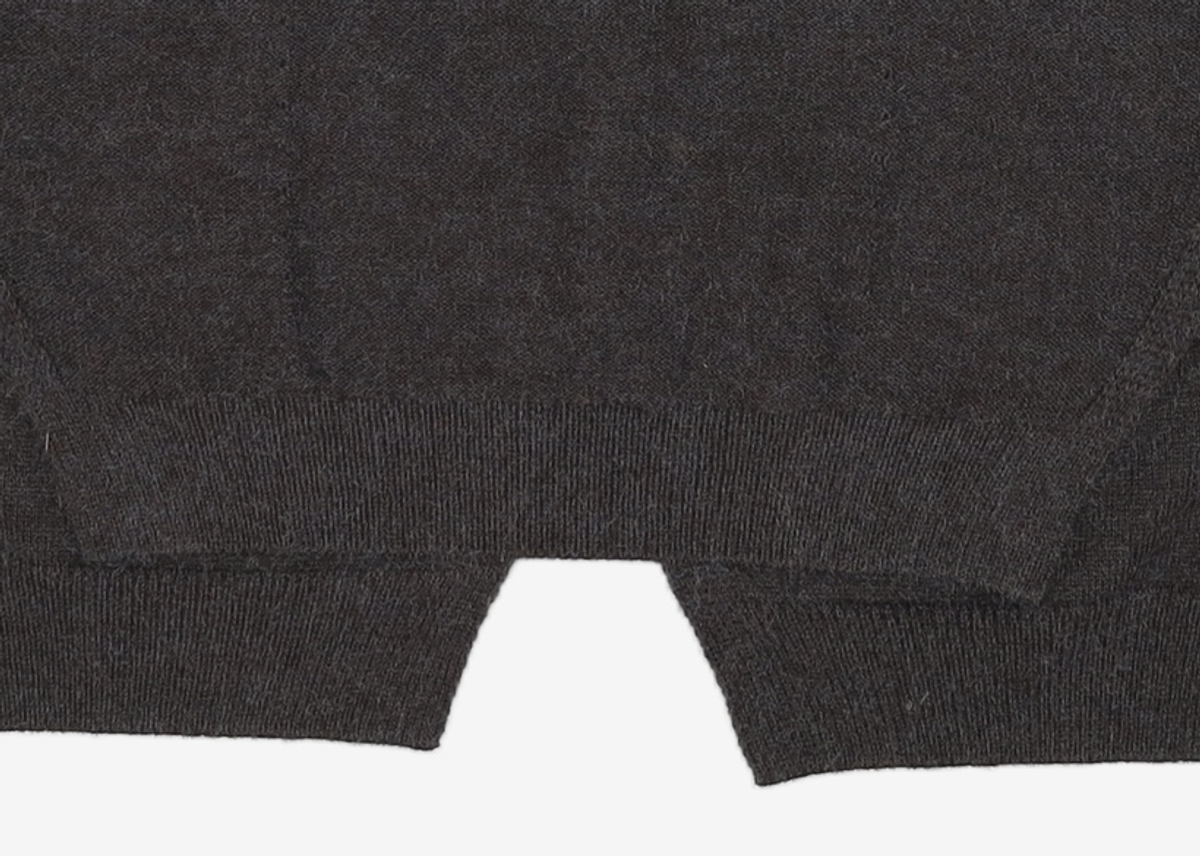 클라비스(CLOVIS) 반넥 스웨터 조끼(2colors) CVVK94T02M 95