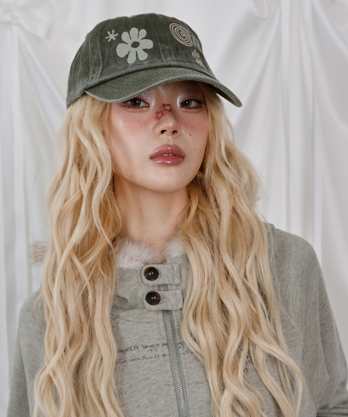 엘엠알(LMR) 모티프 자수 워시드 볼캡 KHAKI