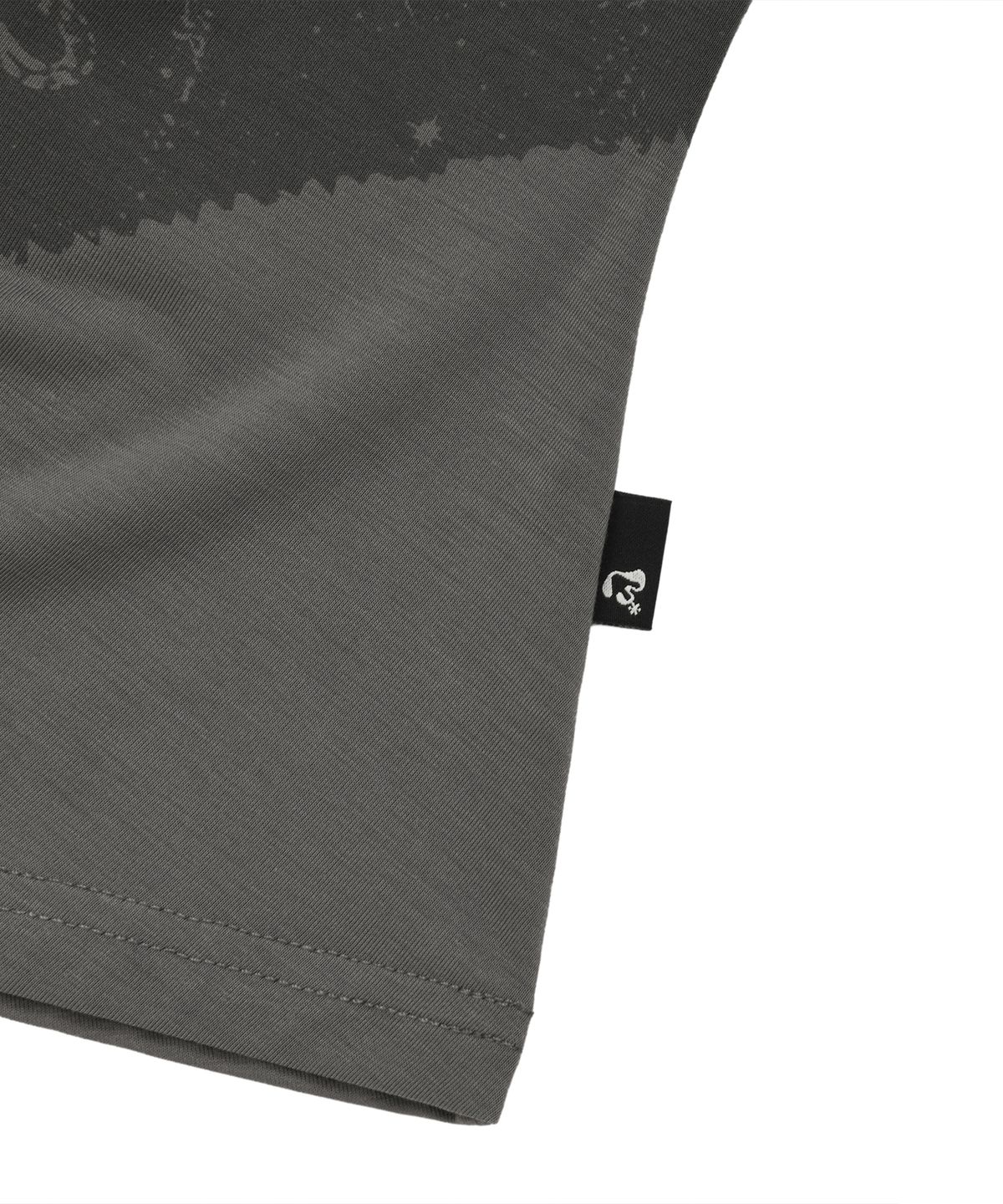 엘엠알(LMR) 빈티지 스월 그래픽 긴팔 티셔츠 DARK GREY