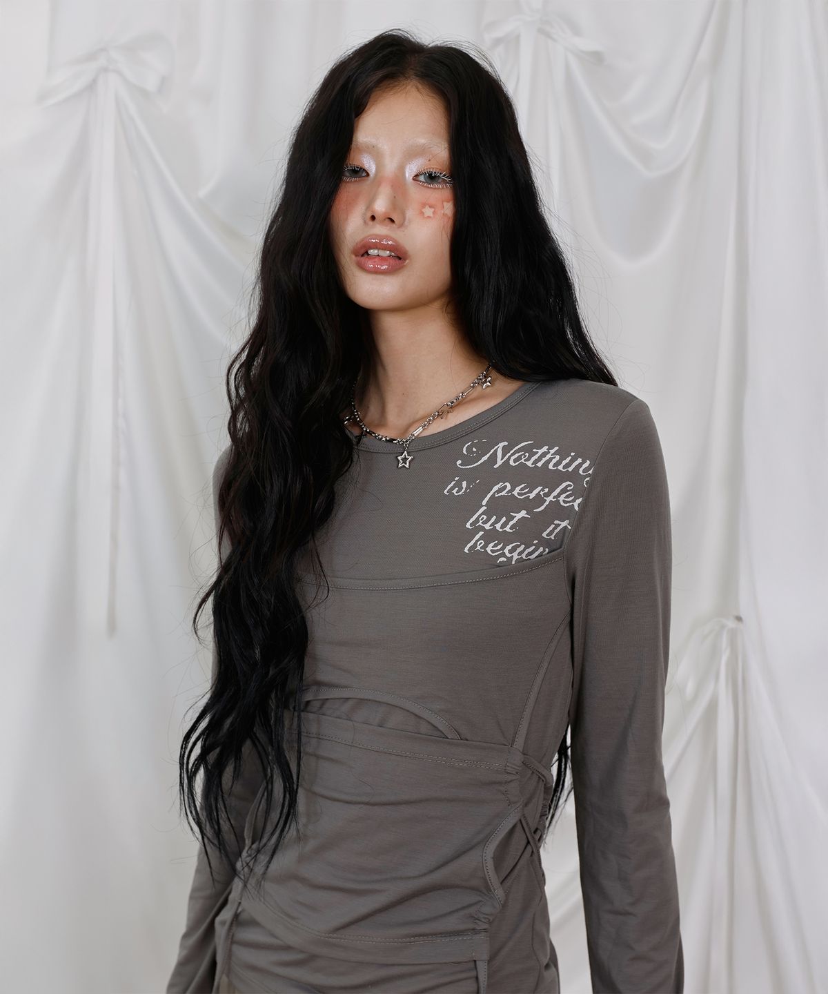 엘엠알(LMR) 뷔스티에 레이어드 슬림 긴팔 티셔츠 DARK GREY