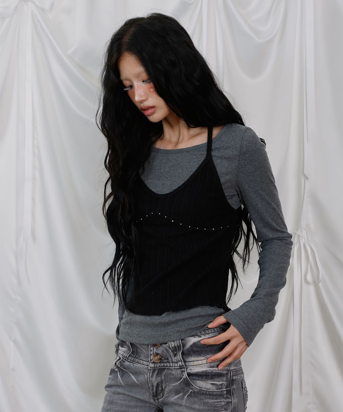 엘엠알(LMR) 스터드 홀터넥 레이어드 긴팔 티셔츠 GREY