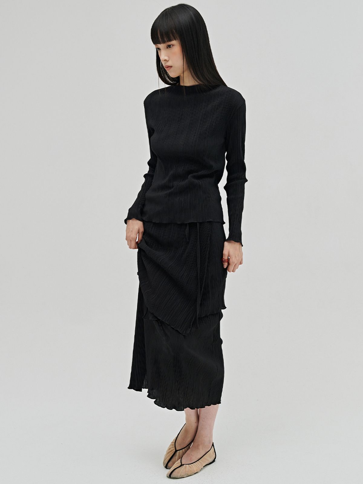 누브(NOUVE) 플리츠 랩 스커트 - 블랙 / Pleated Wrap Skirt - Black
