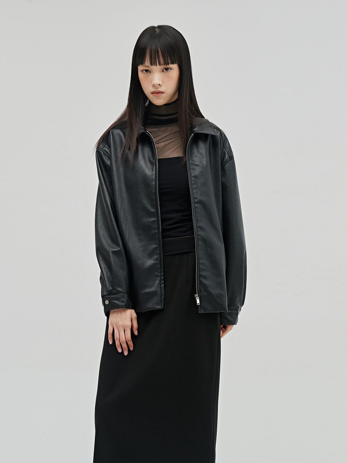 누브(NOUVE) 시어 하이넥 롱슬리브 티셔츠 - 블랙 / Sheer High Neck Long Sleeve T-Shirt - Black