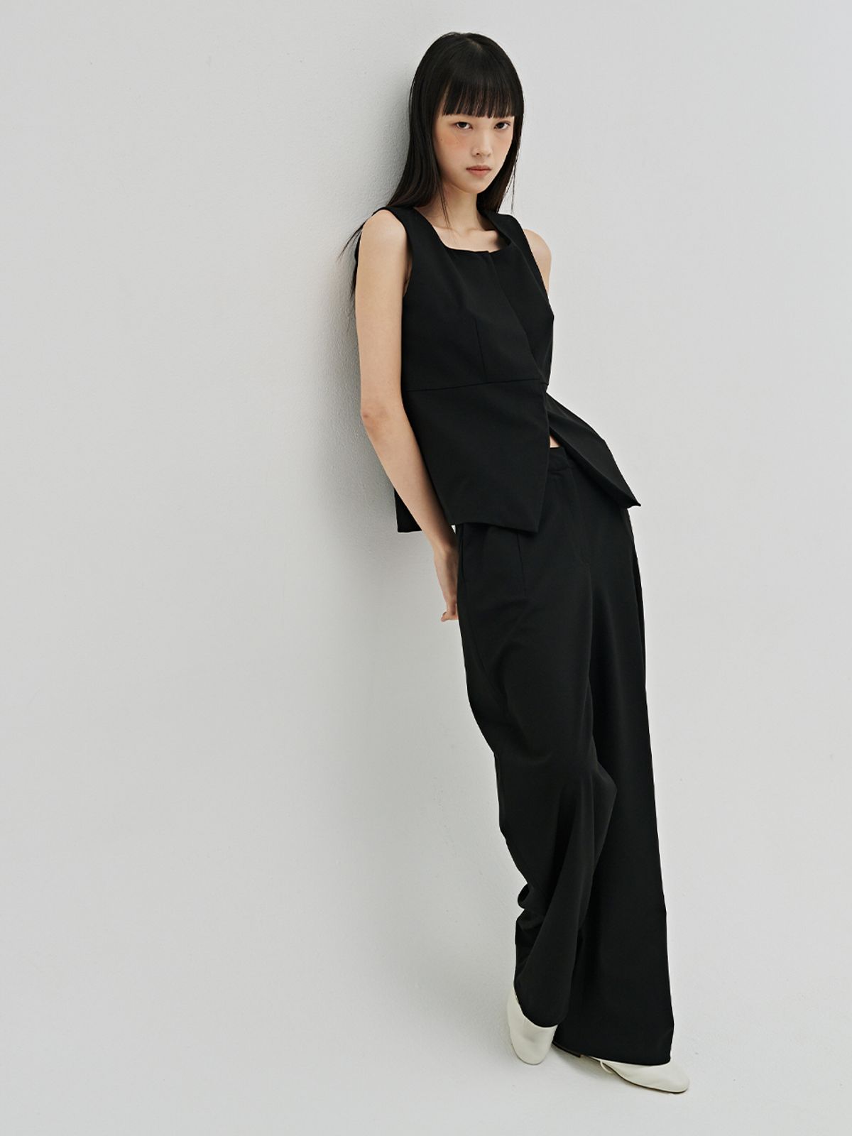 누브(NOUVE) 울 베스트 블라우스 - 블랙 / Wool Vest Blouse - Black