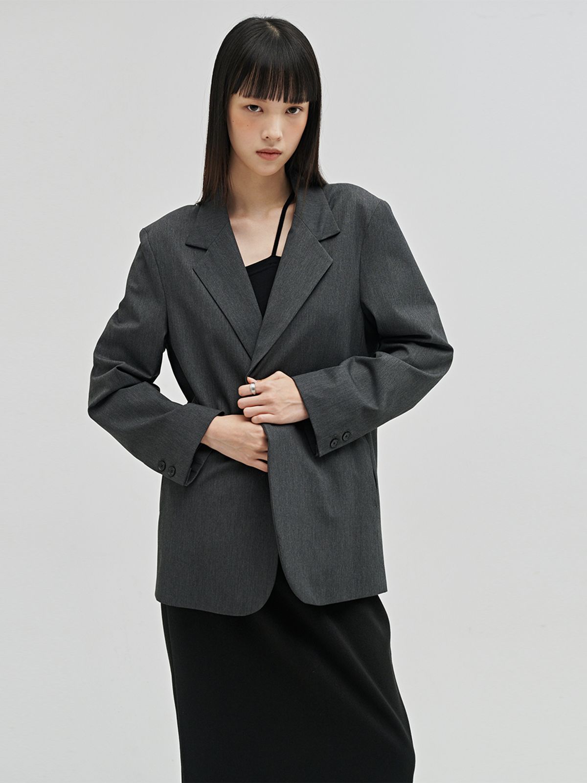 누브(NOUVE) 울 테일러드 벨티드 자켓 - 다크 그레이 / Wool Tailored Belted Jacket - D.Gray