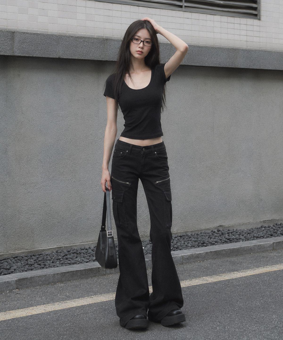비터레인(VITTERAIN) 슬림 스쿱 넥 슬리브 티셔츠 블랙