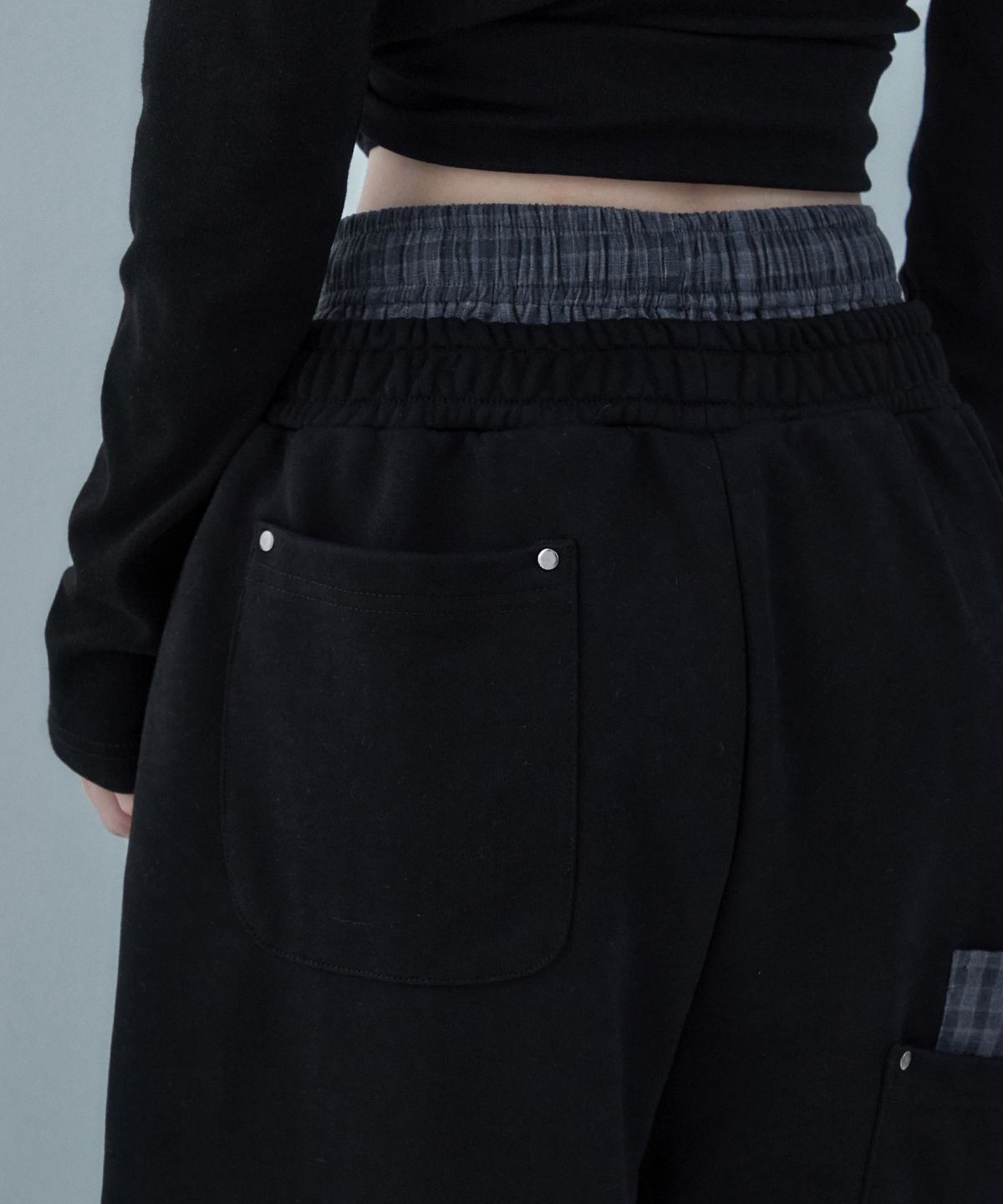 루프(LOOXP) 체크 새깅 트레이닝 와이드 롱팬츠 블랙