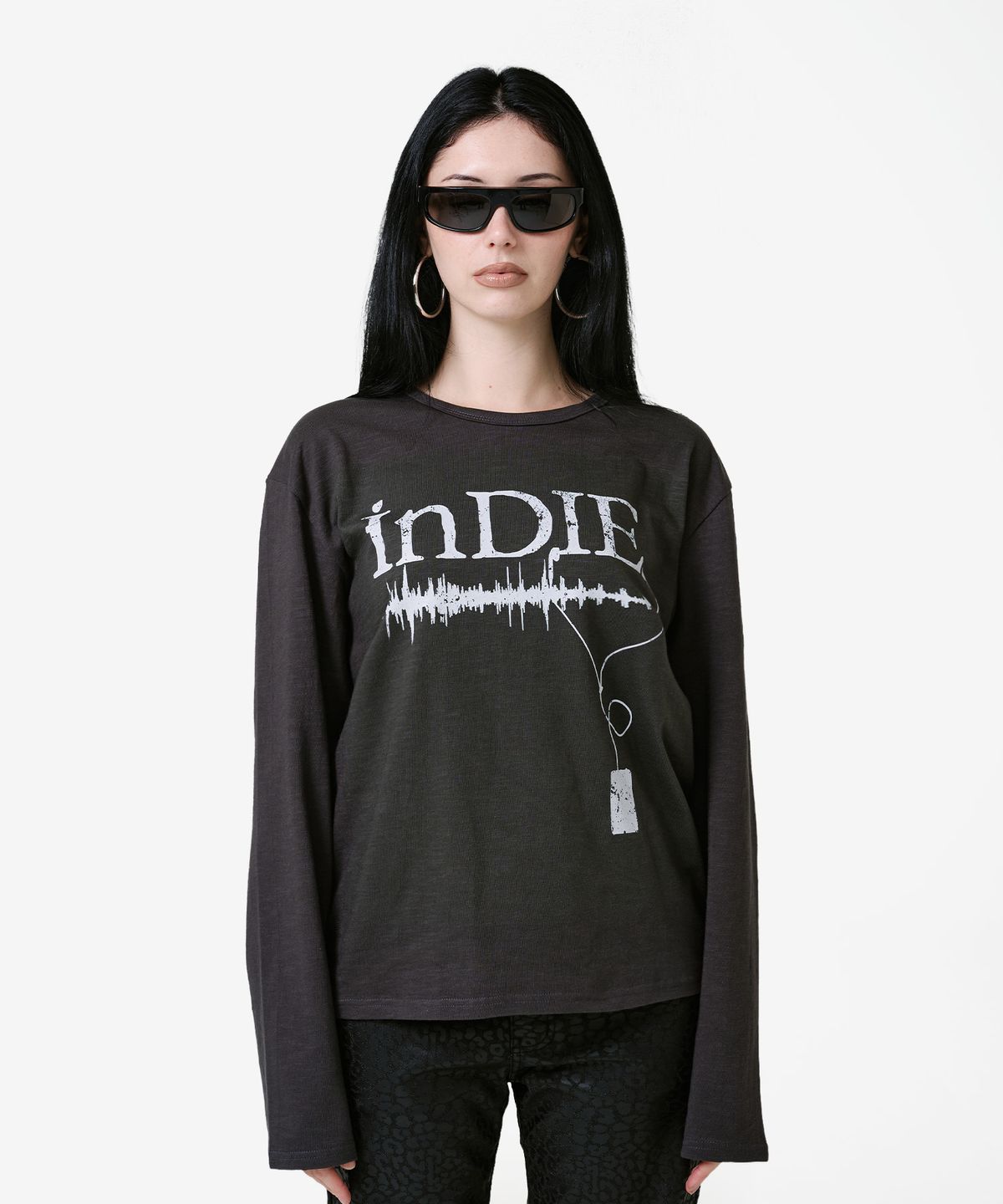 엔엔피스(NNPCS) INDIE Slab Long Sleeve (Charcoal)